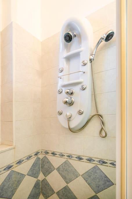 Oasi Corso Italia Apartment บารี ภายนอก รูปภาพ