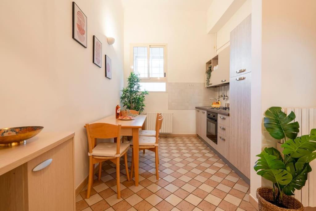 Oasi Corso Italia Apartment บารี ภายนอก รูปภาพ